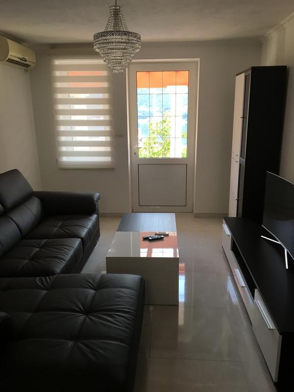 Apartment Apollo Kotor Buitenkant foto